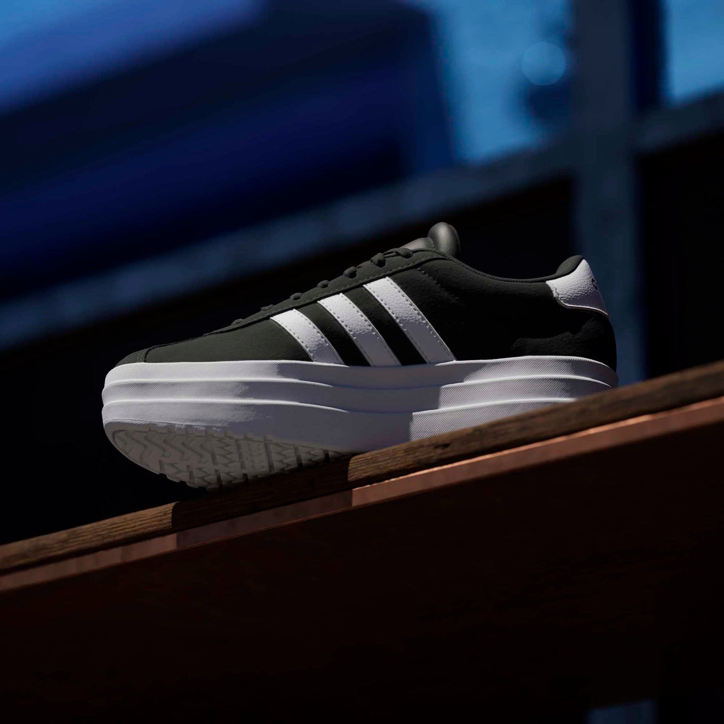 Zapatilla VL Court Bold Black Junior