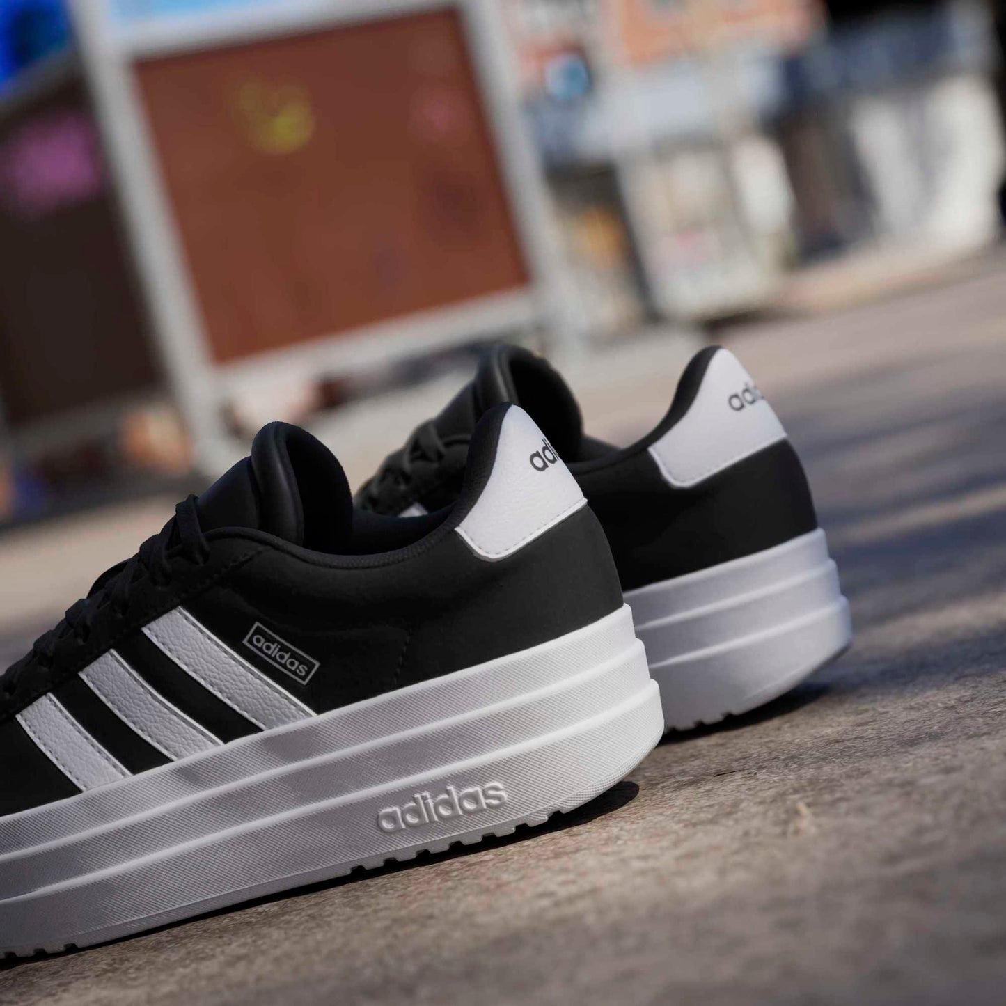 Zapatilla VL Court Bold Black Junior