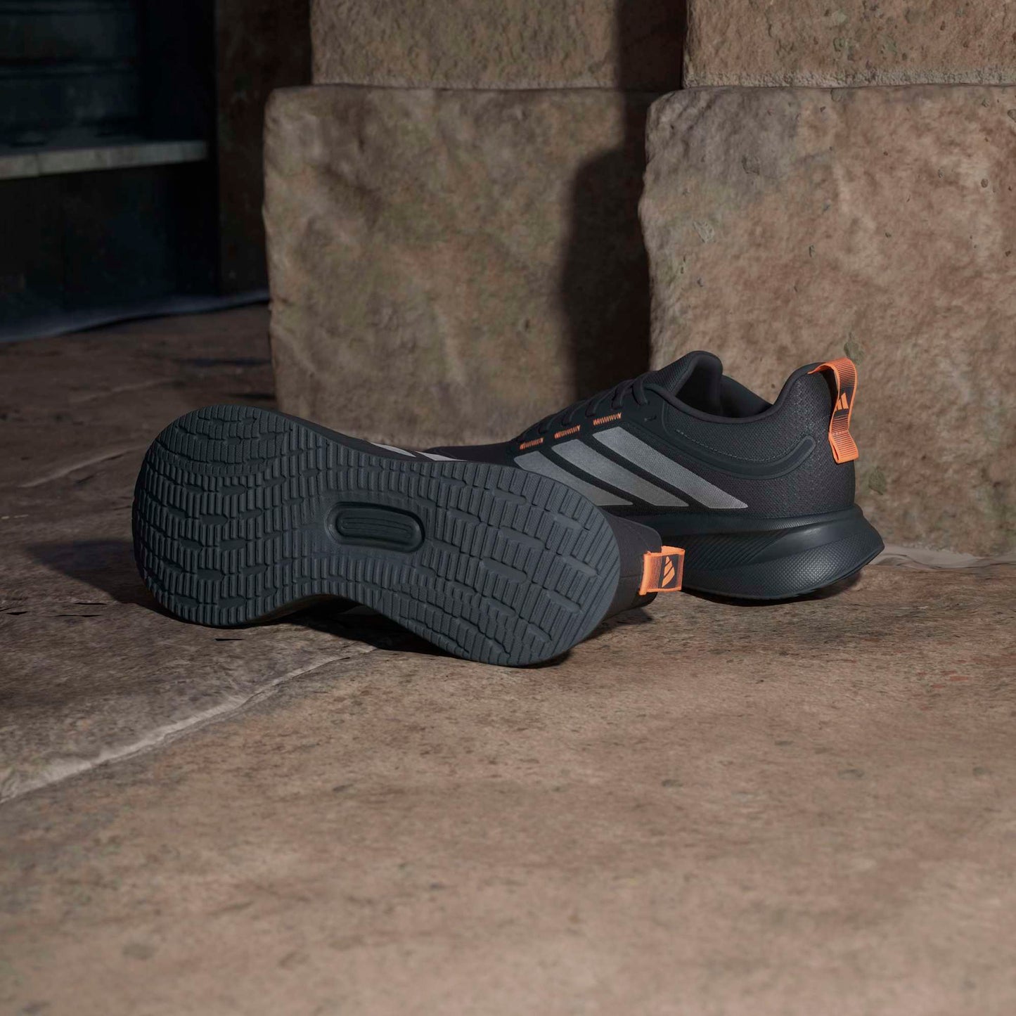 Zapatilla Runblaze M Grey